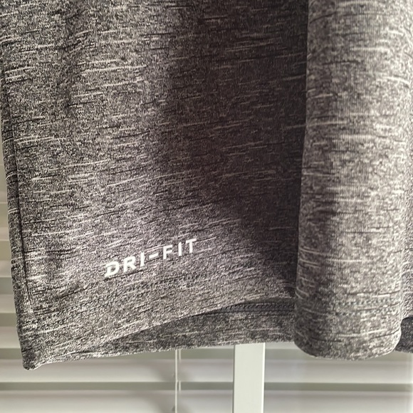 Nike Swim Dri-Fit Top - Picture 4 of 5